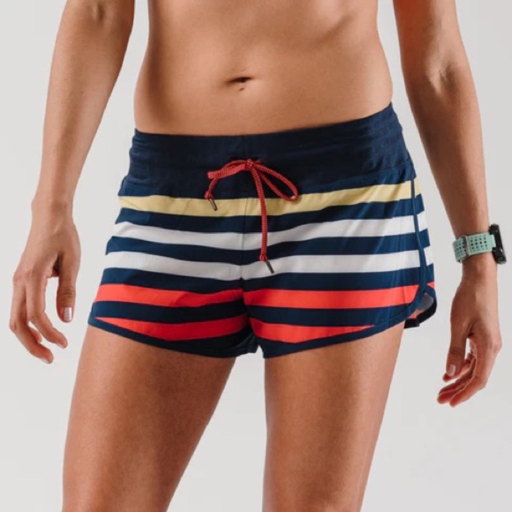BNWOT Runin Rabbit Surf n Turf shorts Small